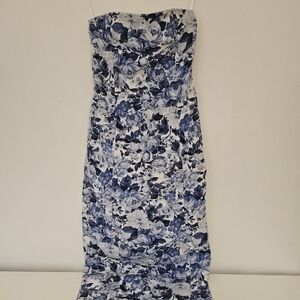 Abercrombie & Fitch Strapless Blue and White Dress Size Small